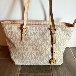 Michael Kors Tote